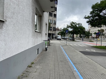 E-Scooter Wiener Straße bei City Kepap 180821