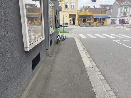 E-Scooter Wiener Straße - Raimundstraße bei RISS 06052022