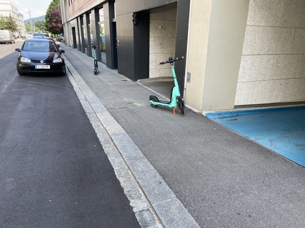 E-Scooter Anzengruberstraße 4 16062022