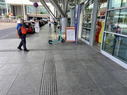 E-Scooter Eingang HBF 17062022