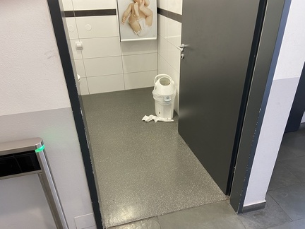 Behinderten WC Atrium 18082022
