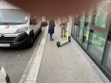 E-Scooter Anzengruberstraße 2 Martin und Vroni 15-11-22
