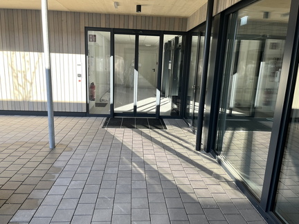 Glastüren ohne Kennzeichnung
